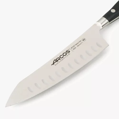 Santoku japán kés, 18 cm kovácsolt pengével, Arcos Riviera, fekete szegecselt nyéllel