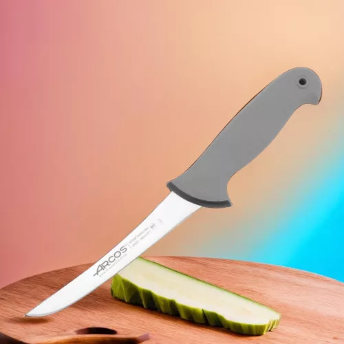 Csontozókés, 15 cm hajlított penge, Arcos Colour Prof,  csúszásmentes gumírozott markolat, színkódos
