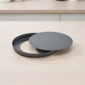  Tortaforma bordázott, ferde éllel, kivehető alap, négyzet, 18 cm