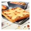 Tortaforma bordázott, ferde éllel, kivehető alap, négyzet, 23 cm
