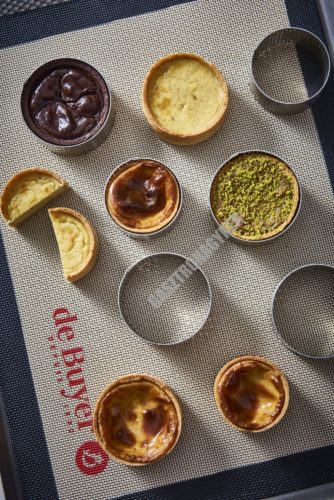 Sütőlap, szilikon, 40×30 cm, perforált, de Buyer