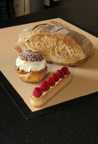 Sütőlap, szilikon, 40×30 cm, perforált, de Buyer