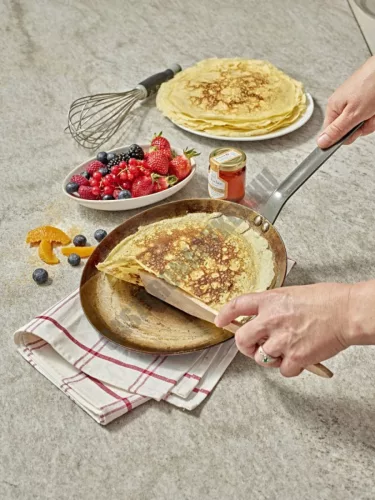 Palacsintasütő, 22 cm, Carbone Plus, de Buyer, vas