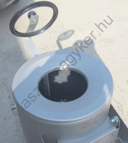 Burgonyakoptató, burgonyahámozó, 10-12 Kg/ciklus 200-300 kg/óra, 400 V/0,75 kW