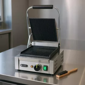   Kontaktgrill bordázott felülettel, 1 fedlap, 230V/1800W, sütőfelület: 22x23 cm