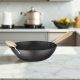 Wok fanyéllel, vas 32 cm, HENDI