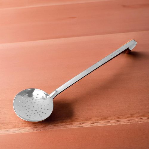 Szűrőkanál, kerek, rozsdamentes, nyélhossz.: 37 cm, átmérő 12 cm