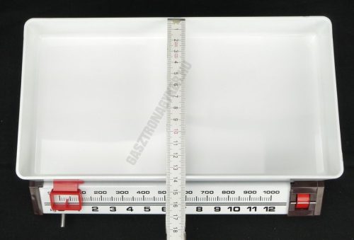 Tolósúlyos konyhamérleg, 13 kg méréshatár, klasszikus
