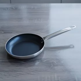  Alumíniumserpenyő, 24 cm, tapadásmentes, rm nyéllel, indukciós, Pujadas