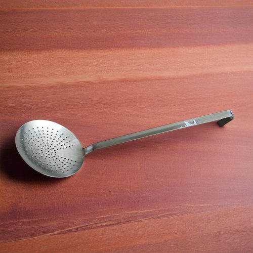 Szűrőkanál, kerek, átmérő: 20 cm, nyélhossz.: 47 cm, rozsdamentes, Pujadas