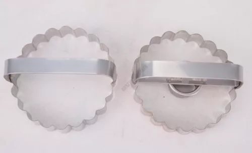 Linzerkiszúró, alsó-felső, 8 cm, rozsdamentes