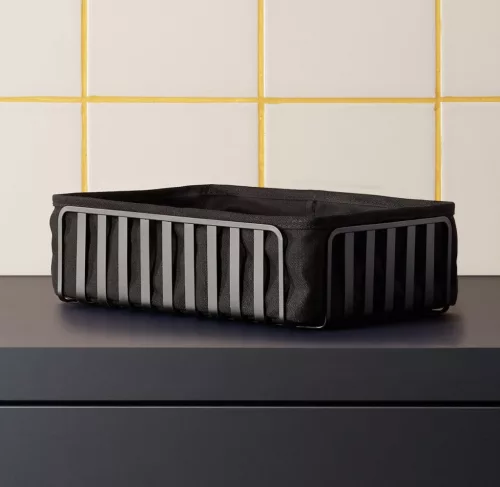 Kenyérkosár pamutbéléssel, fém, 28,5×18,5×8 cm, porszórt fekete