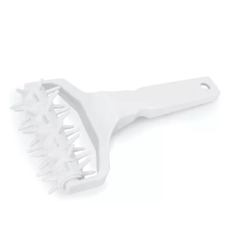 Tésztalyukasztó, tüskés, 13 cm, műanyag