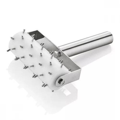 Tésztalyukasztó, tüskés, 14 cm, rozsdamentes