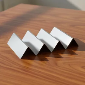 Szendvicstartó, 3 tartóval, 28×17×4,5 cm