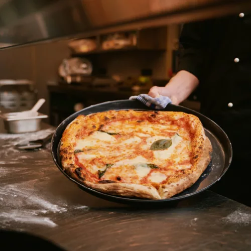 Pizzaforma, felső átm.: 32 cm, alsó átm.: 30 cm, kékvas