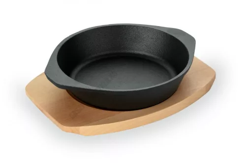 Tálalóedény, 18×4,5 cm, öntöttvas, fa alátéttel