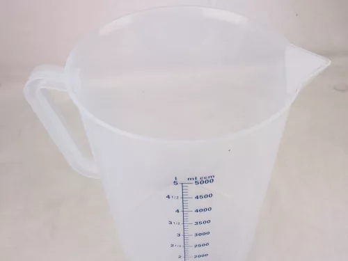 Mérőkancsó, 5 liter, kék skála, polipropilén